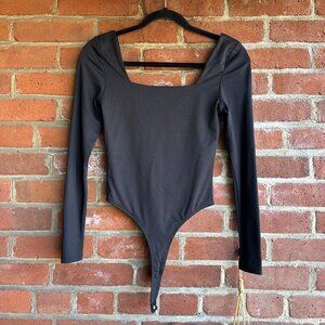 Jun and‎ Ivy Black Long Sleeve Square Neck Bodysuit - Size S